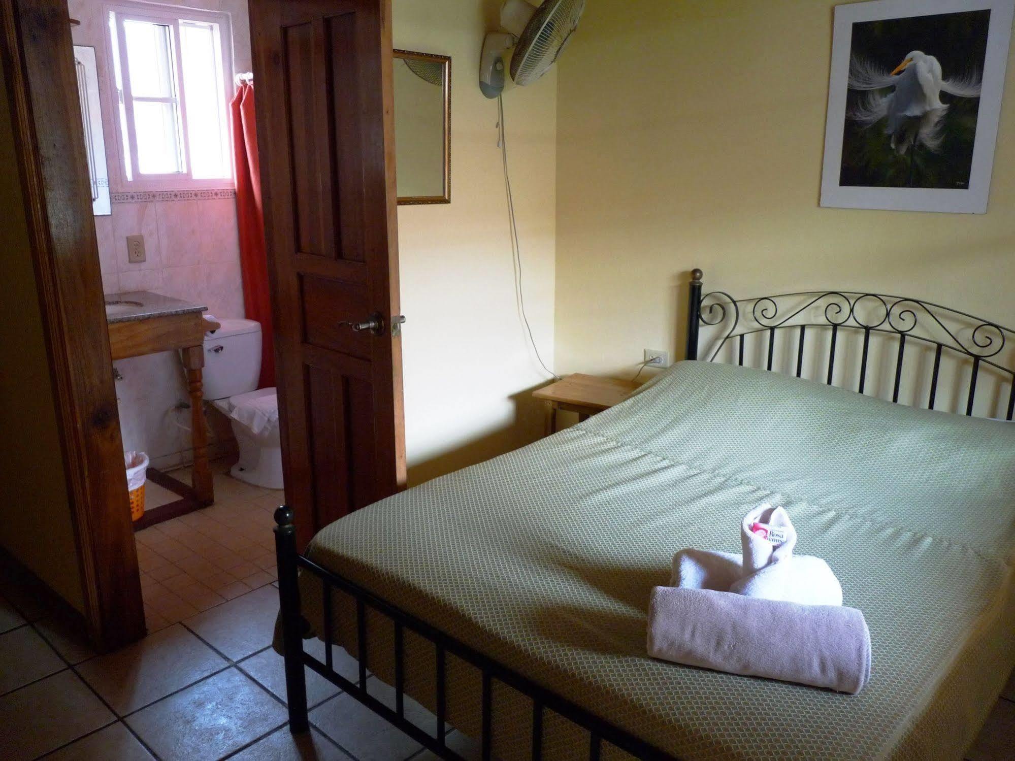 Hotel Posada Isla Chica Bocas del Toro Ngoại thất bức ảnh