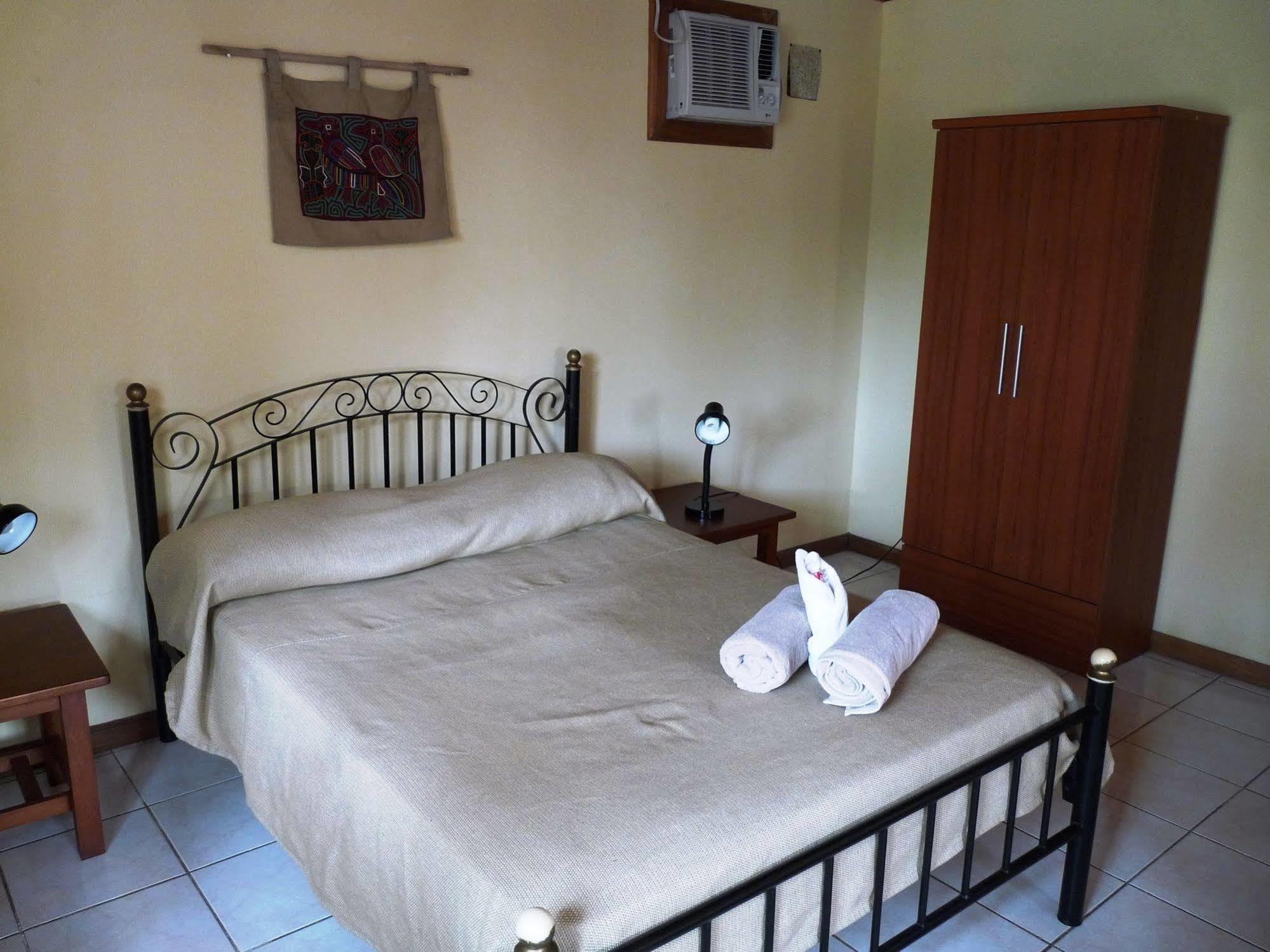 Hotel Posada Isla Chica Bocas del Toro Ngoại thất bức ảnh